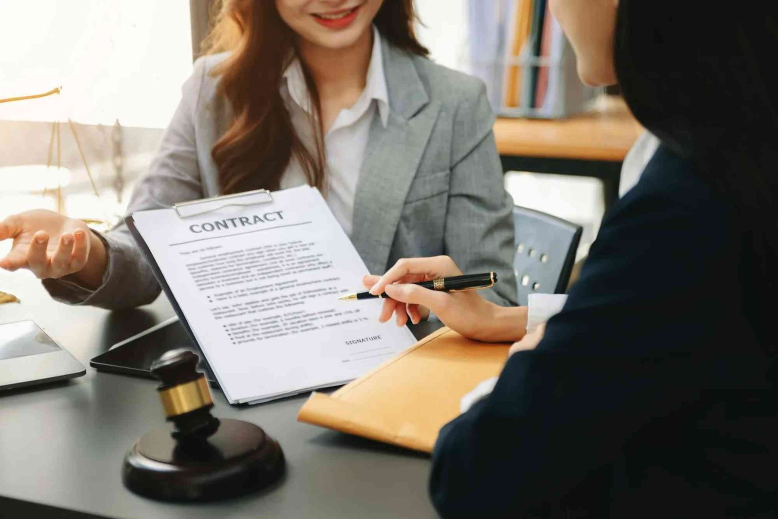 Can Advocates in Dubai Represent Clients in International — Market Considerations